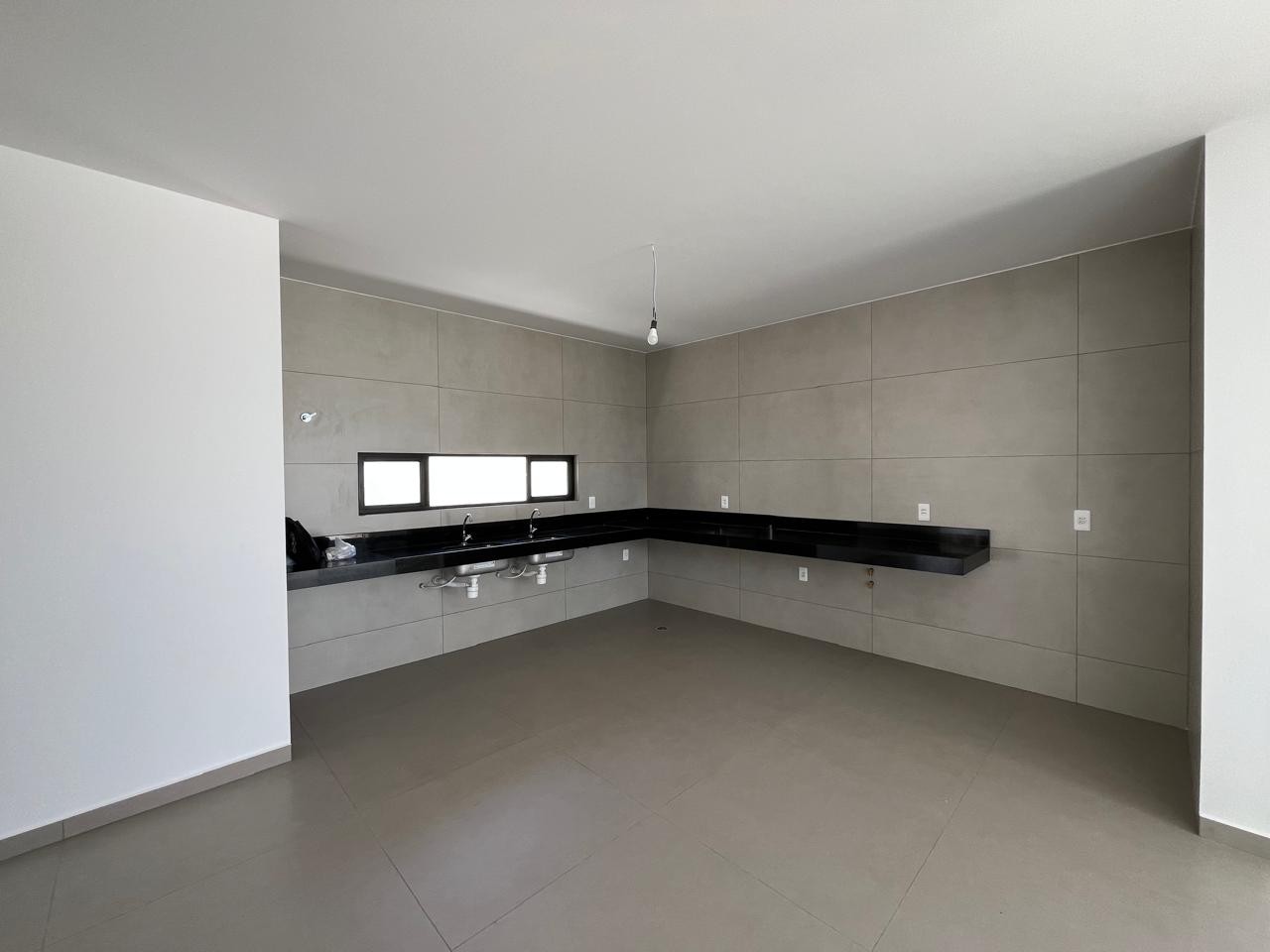 Casa à venda com 3 quartos, 310m² - Foto 25