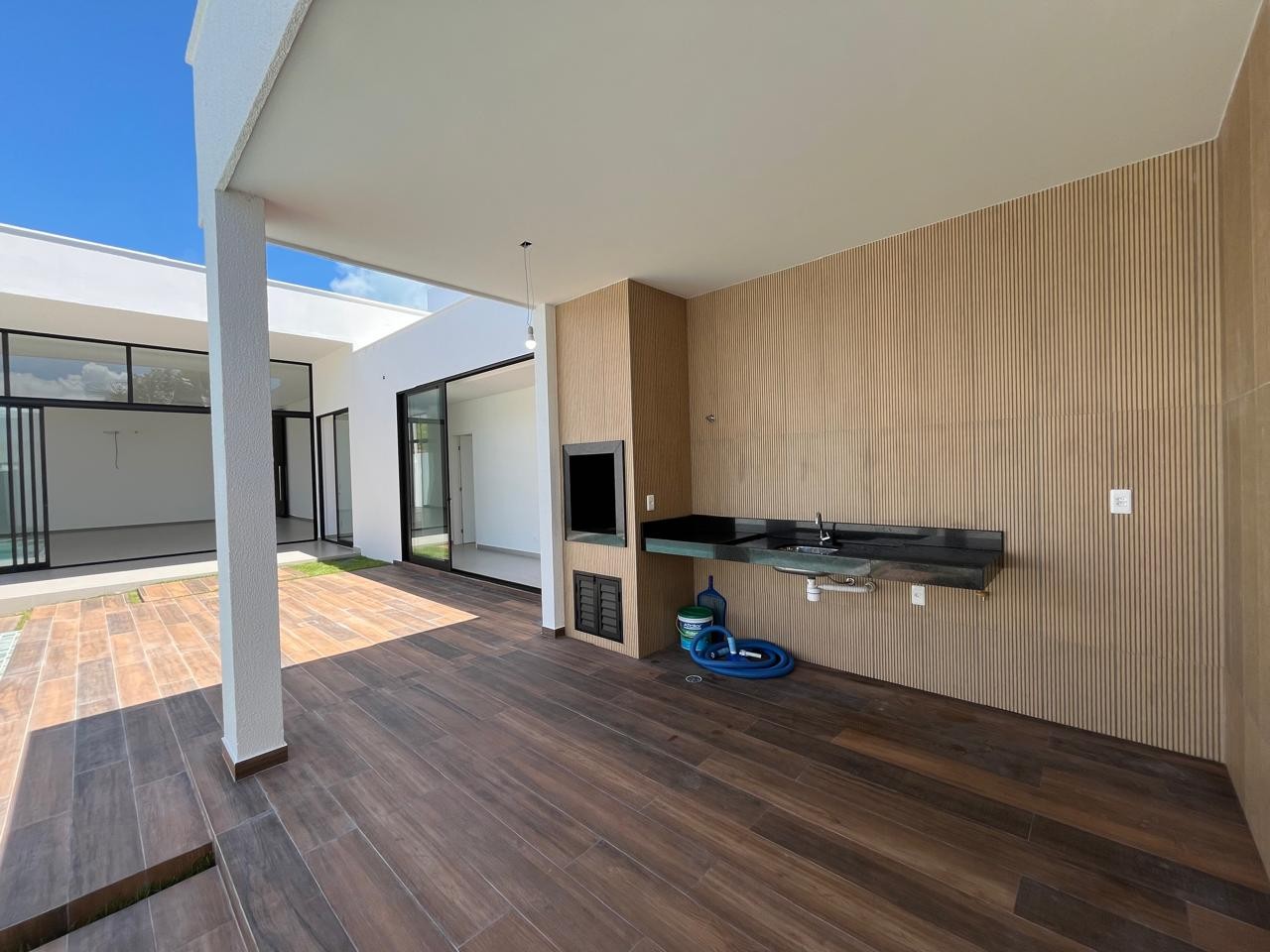 Casa à venda com 3 quartos, 310m² - Foto 10