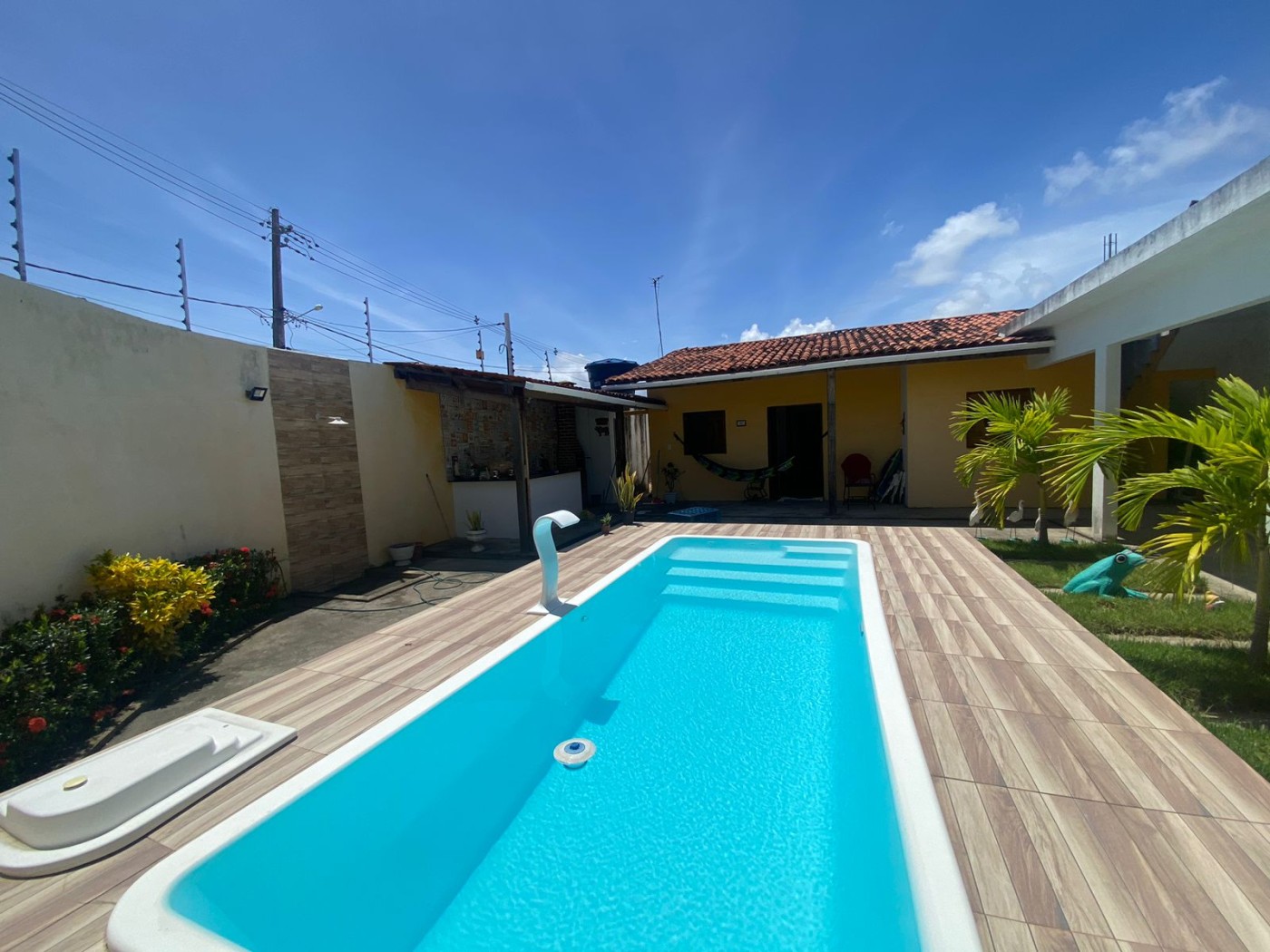 Casa à venda com 3 quartos, 150m² - Foto 2
