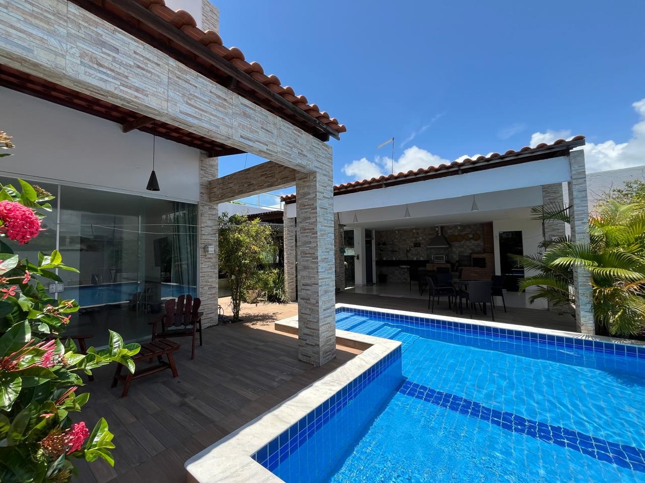 Casa de Condomínio à venda com 4 quartos, 330m² - Foto 6