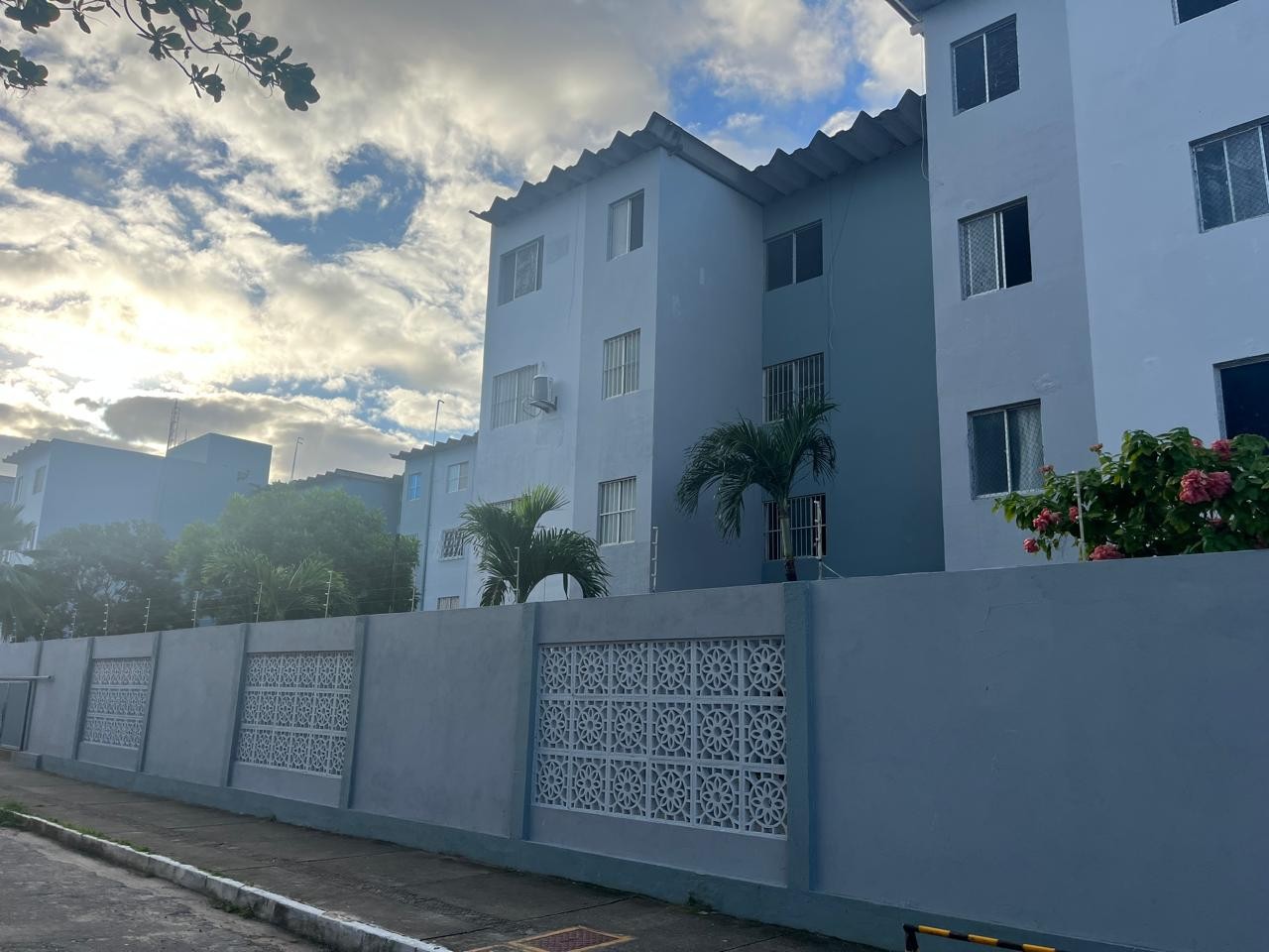 Apartamento à venda com 2 quartos, 53m² - Foto 2